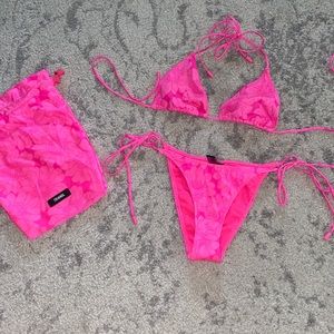 Pitaya Floral Vinca Triangl